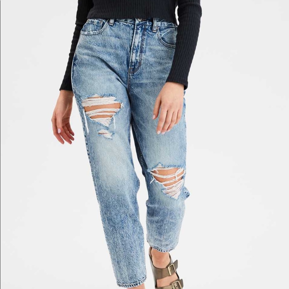 AEO CURVY MOM JEAN ❗️LOWEST PRICE❗️